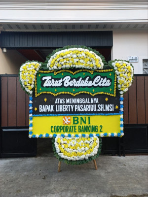 Papan Bunga Duka di Karang Berombak