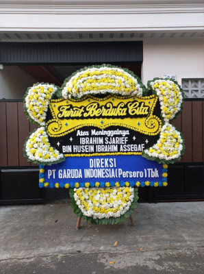 Papan Bunga Duka di Karang Berombak