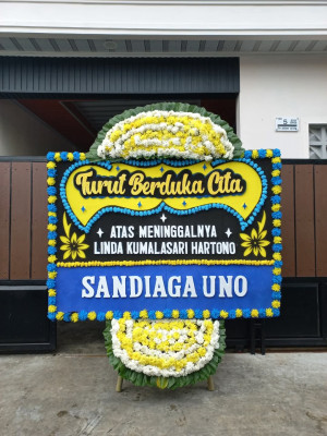 Papan Bunga Duka di Karang Berombak